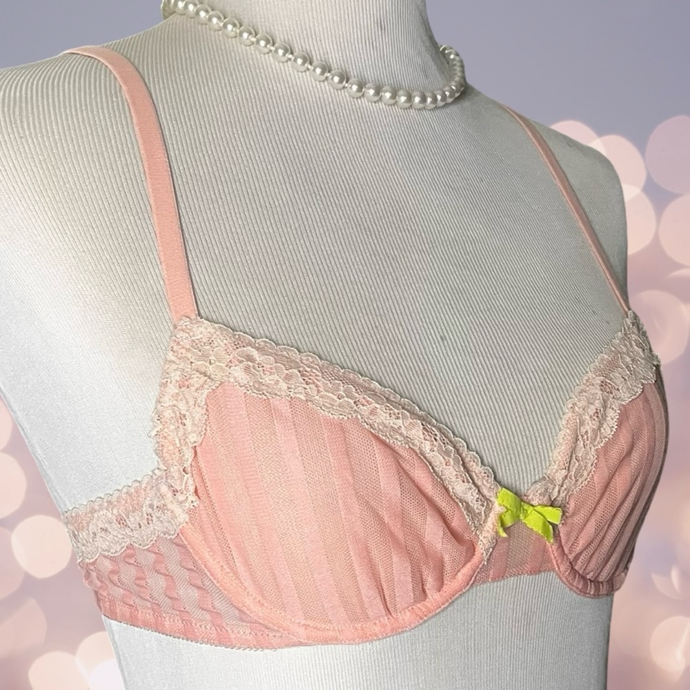 SOLD‼️Vintage Candyland Striped Balconette Bra